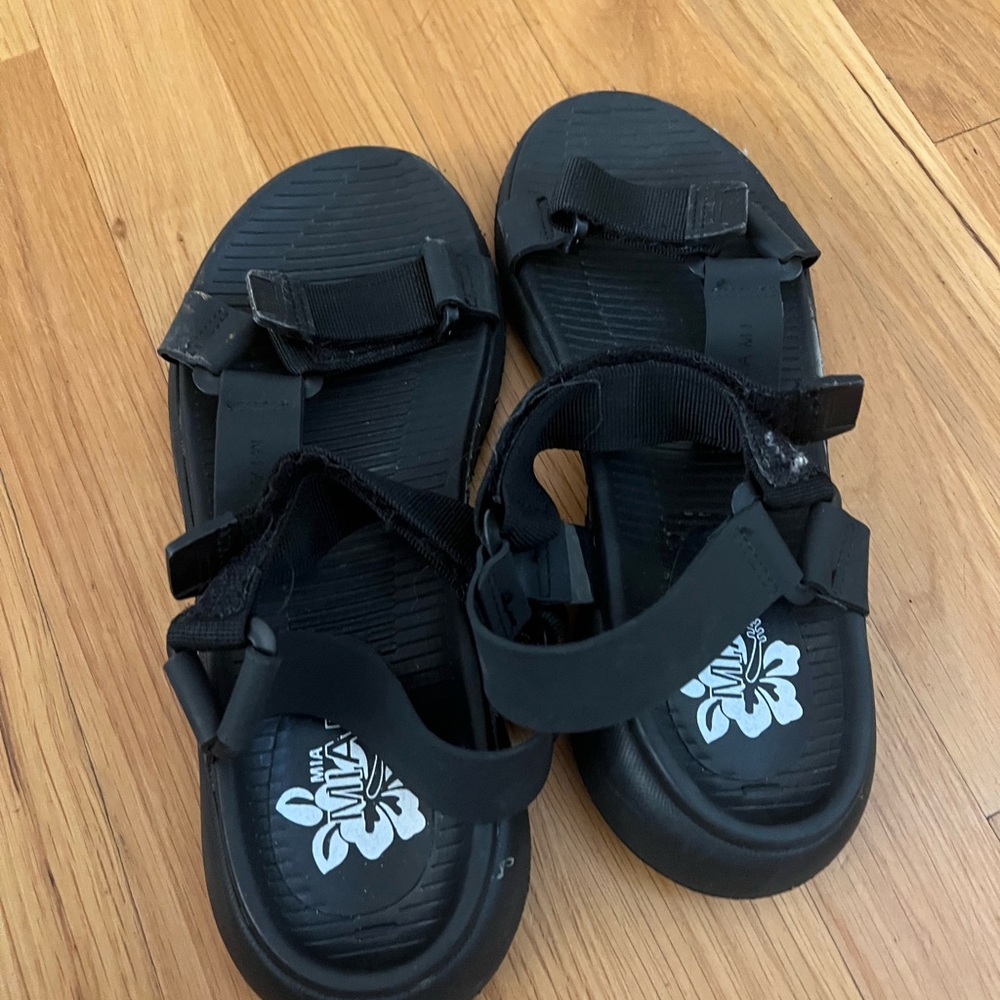 Kids Black Sandals